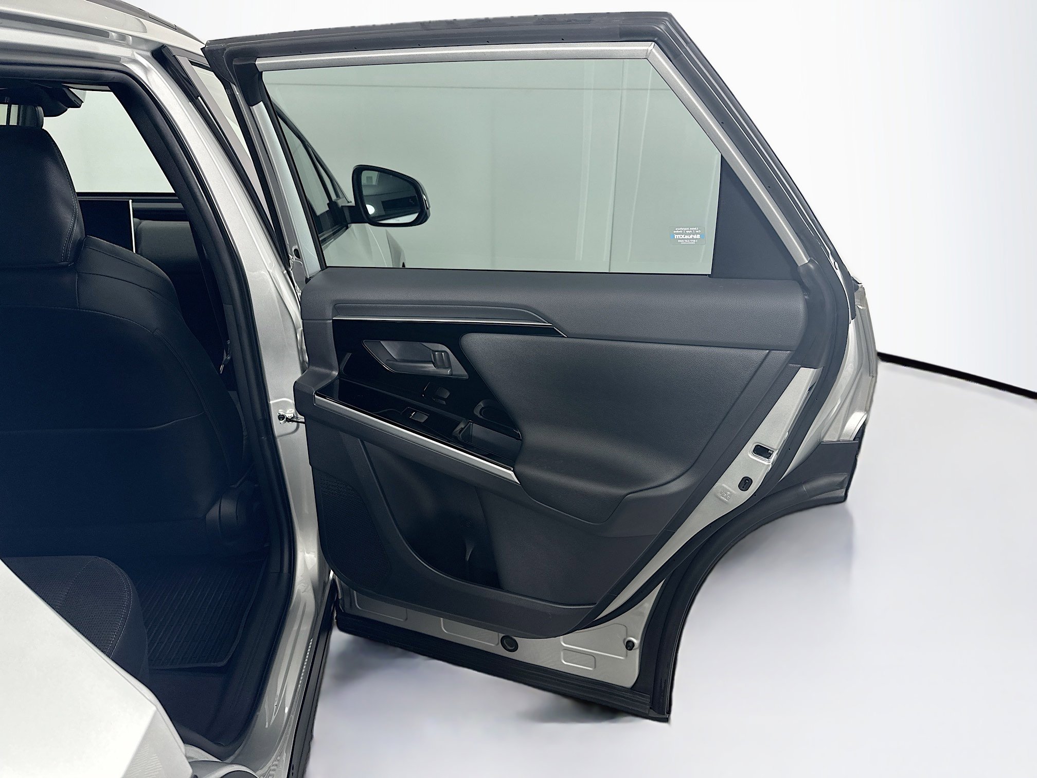 Used 2023 Toyota bZ4X XLE w/ Weather Package FWD image 30