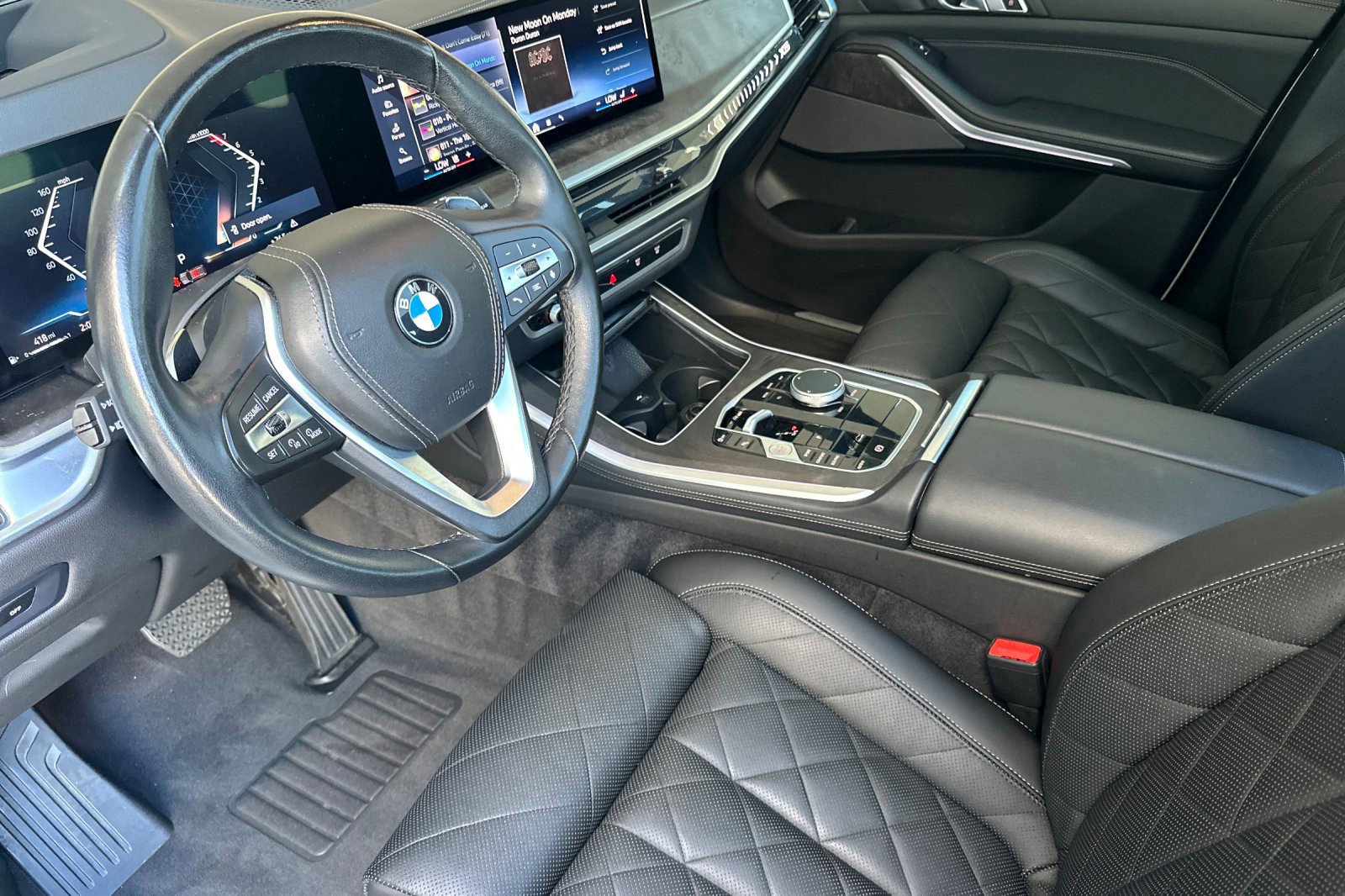 Used 2024 BMW X5 sDrive40i w/ Premium Package image 10