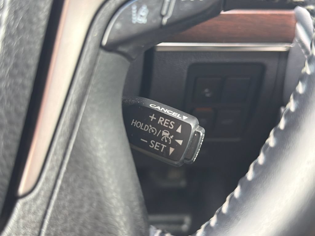 Used 2018 Toyota Land Cruiser AWD/4WD image 24