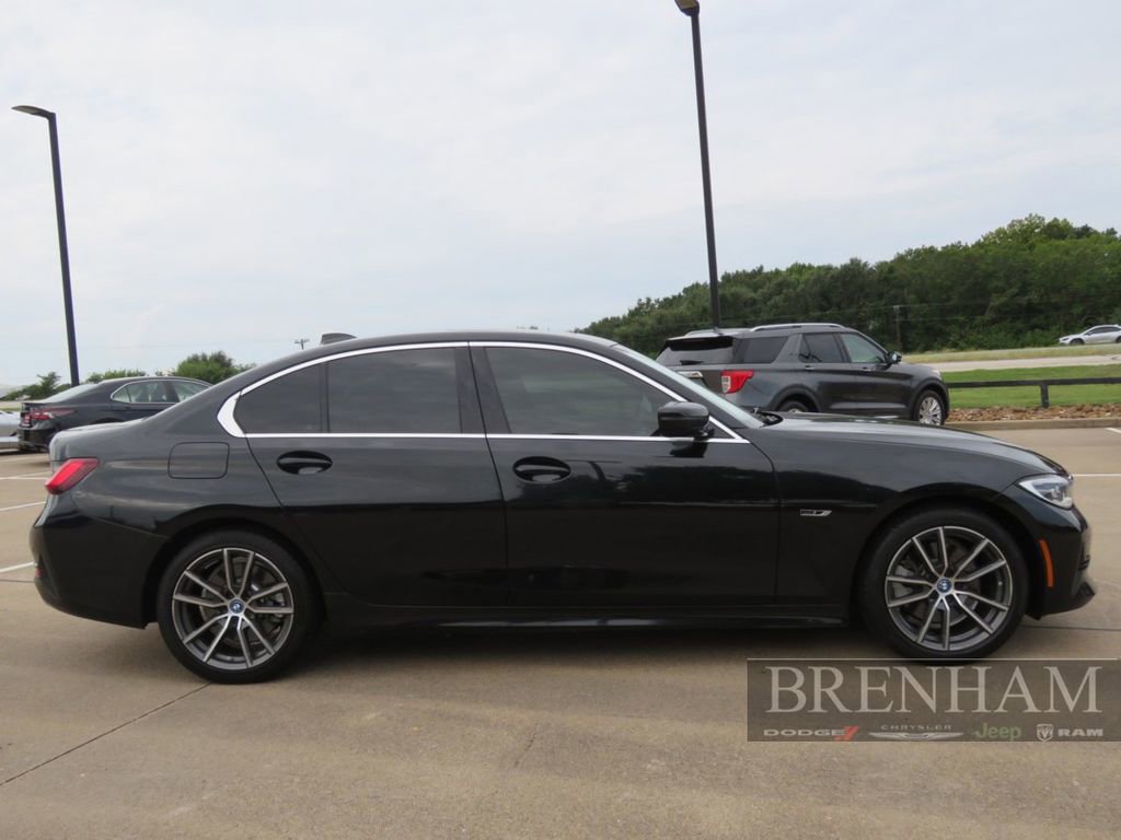 Used 2022 BMW 330e image 7