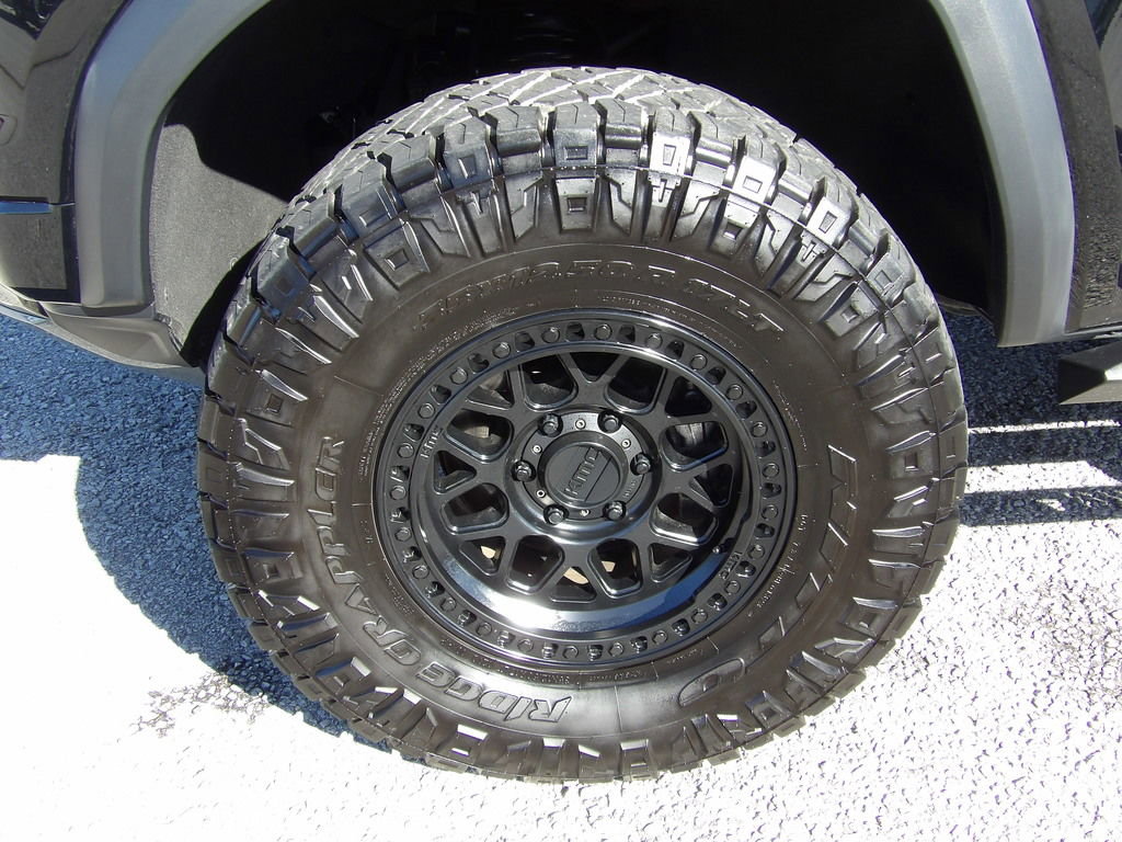 Used 2023 GMC Canyon AT4 w/ AT4 Premium Package image 54