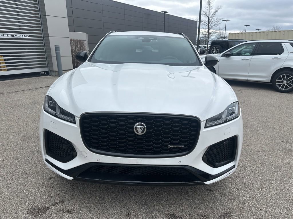 Used 2025 Jaguar F-PACE R-Dynamic S image 3