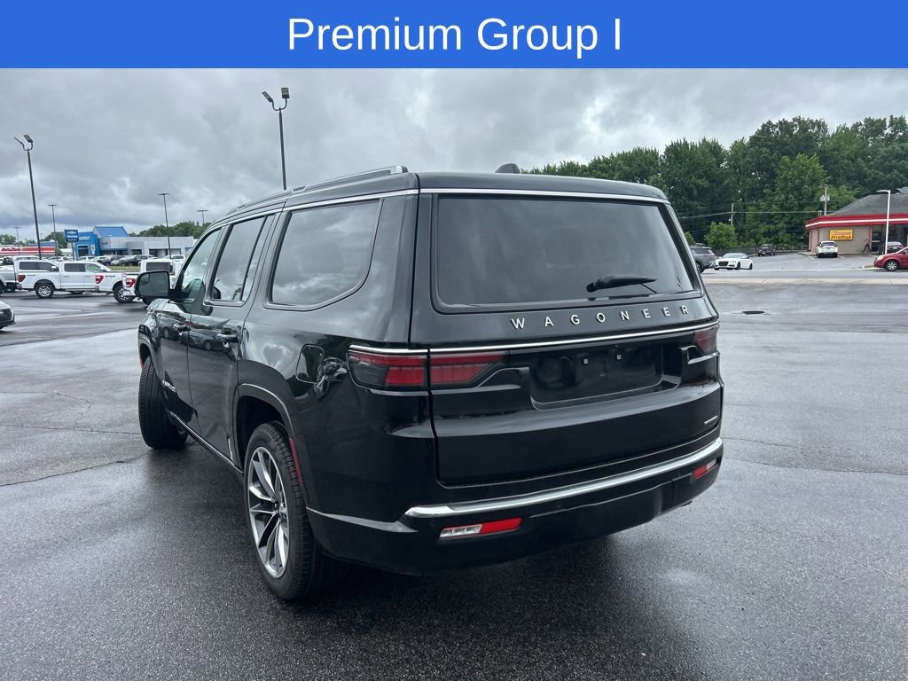 Used 2024 Jeep Wagoneer Series III w/ Premium Group I AWD/4WD image 5
