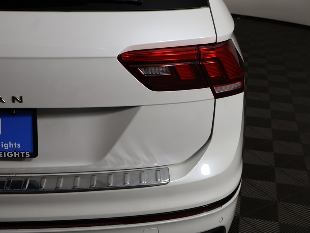 Used 2024 Volkswagen Tiguan SE R-Line FWD image 16