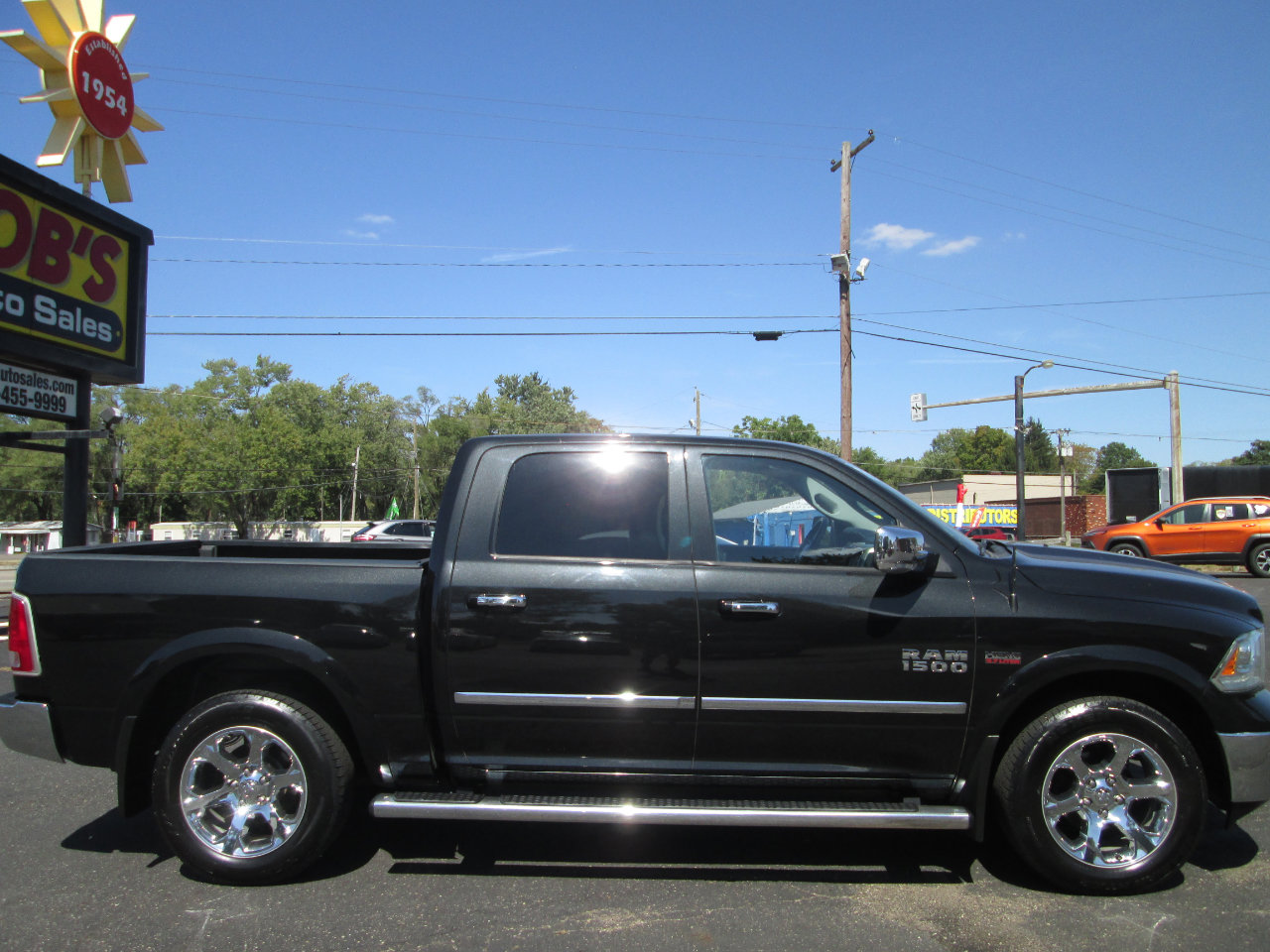 Used 2018 RAM 1500 Laramie w/ Convenience Group image 5
