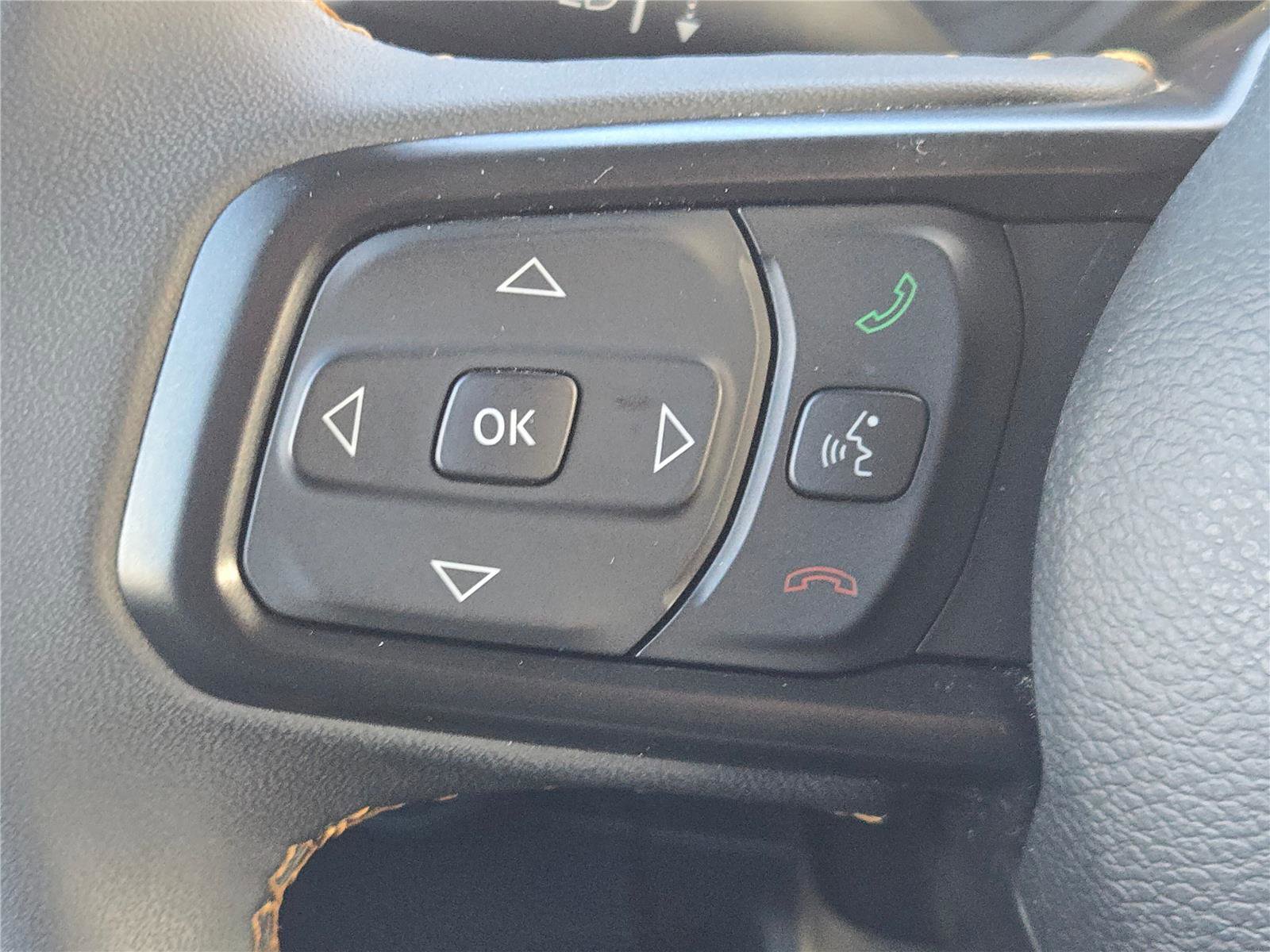 Used 2024 Jeep Wrangler Willys AWD/4WD image 32
