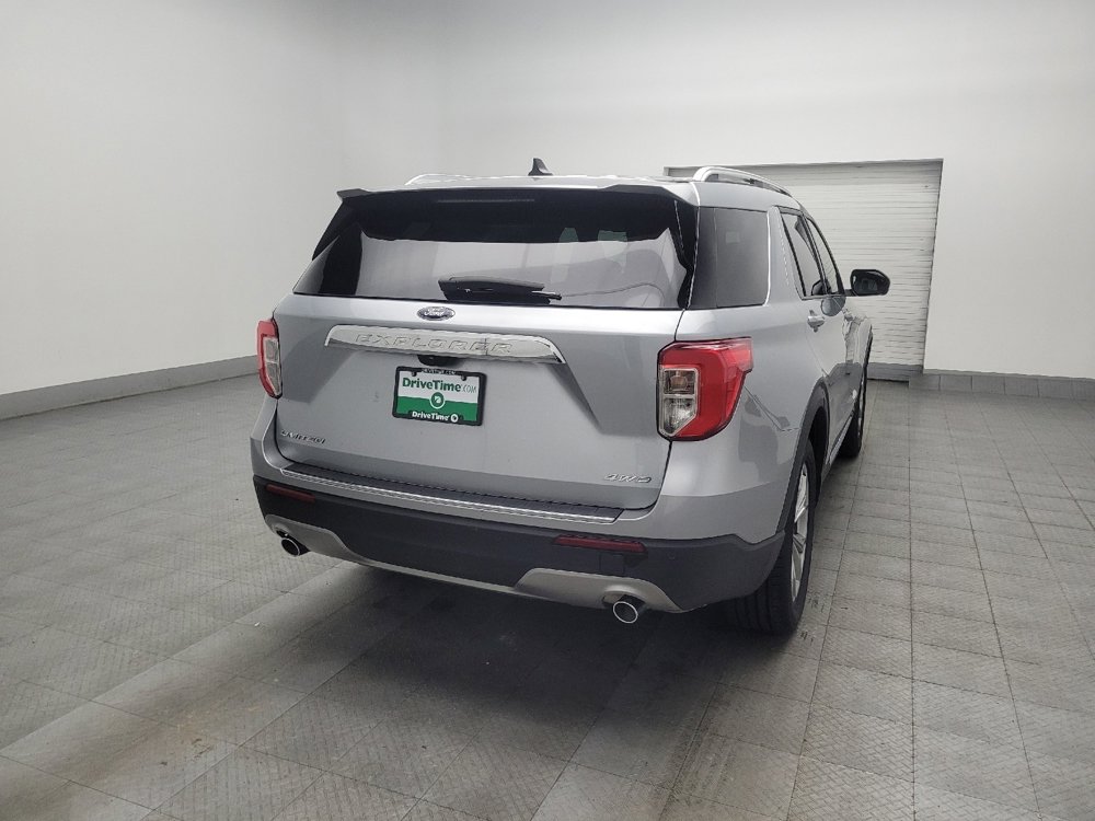 Used 2023 Ford Explorer Limited image 9