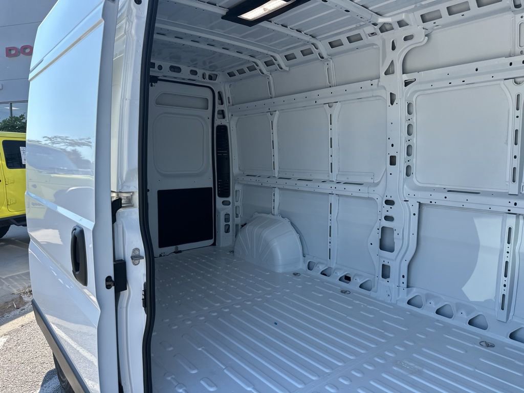 New 2026 RAM ProMaster 2500 w/ Convenience Group image 42