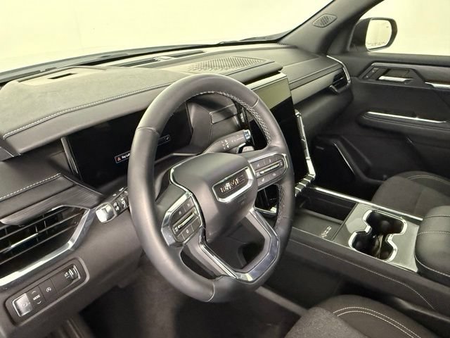 Used 2025 GMC Acadia Elevation FWD image 17