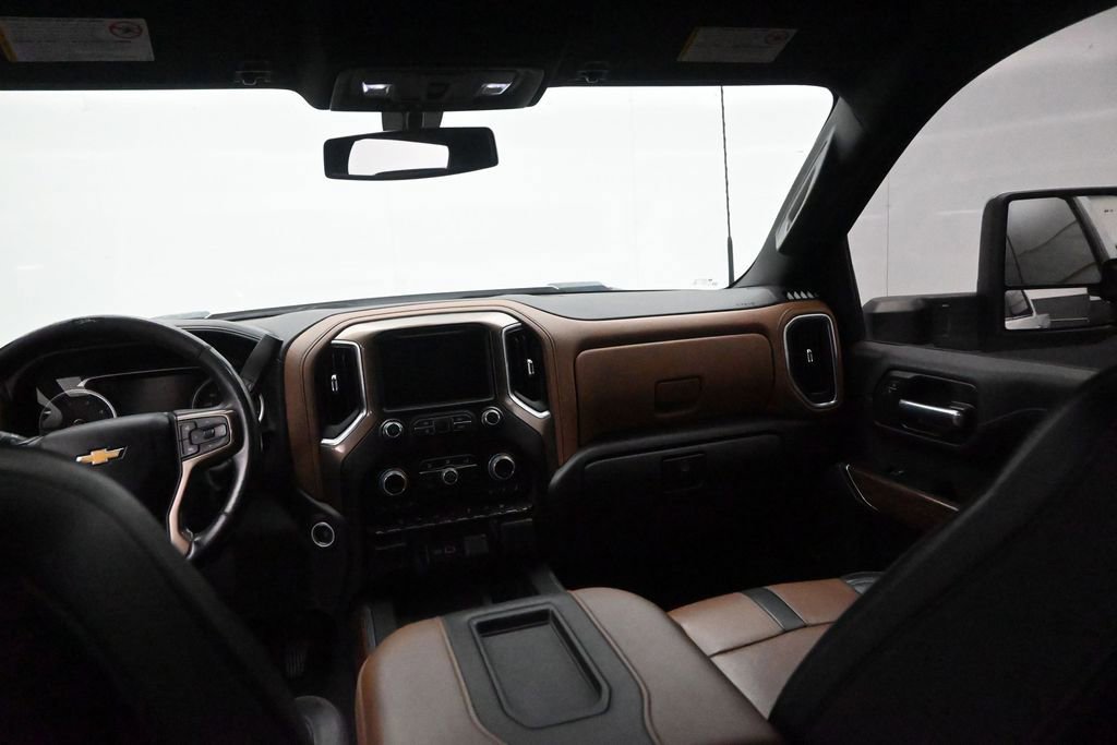 Used 2022 Chevrolet Silverado 2500 High Country AWD/4WD image 15