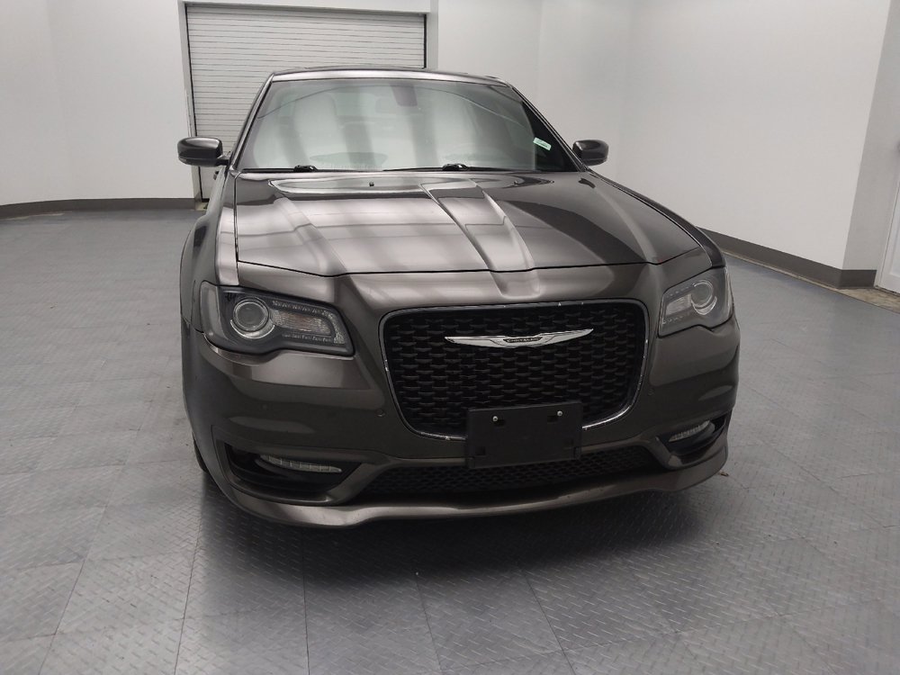 Used 2020 Chrysler 300 S w/ 300S Premium Group RWD image 14