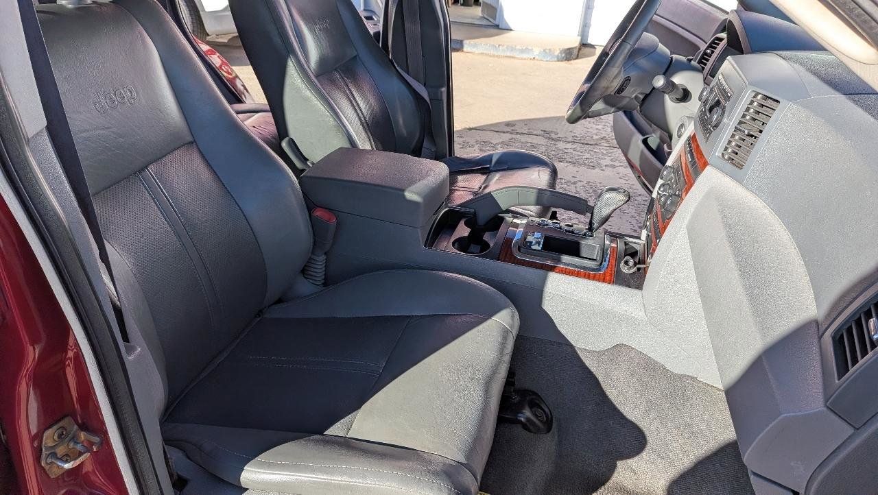 Used 2006 Jeep Grand Cherokee Limited image 14