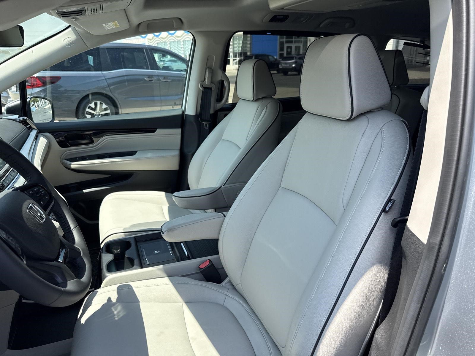 Certified 2026 Honda Odyssey Touring image 13