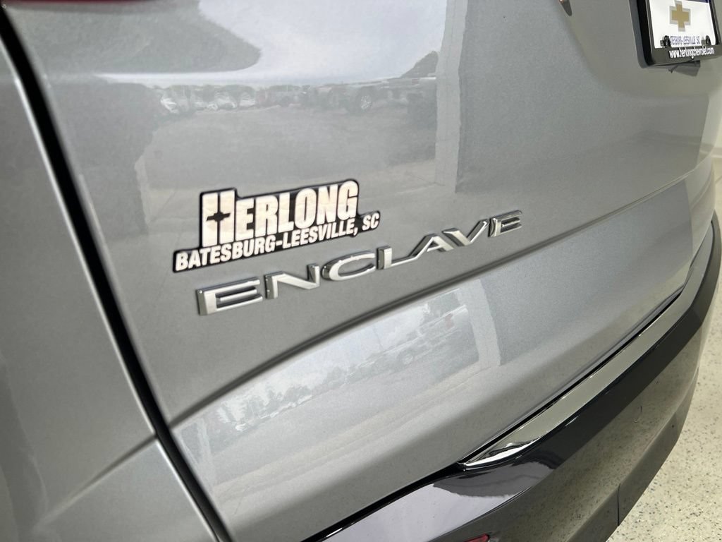 Used 2024 Buick Enclave Essence w/ Experience Buick Package FWD image 30