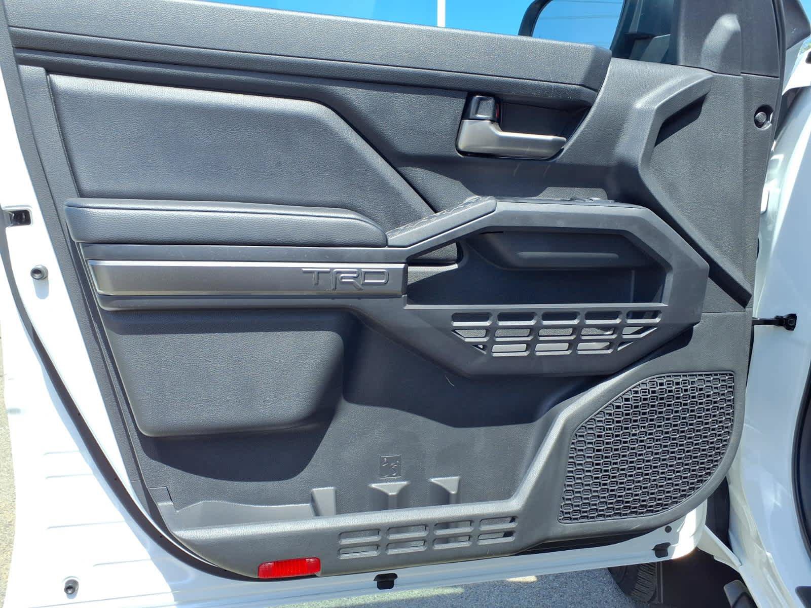 Certified 2024 Toyota Tacoma TRD Sport AWD/4WD image 17