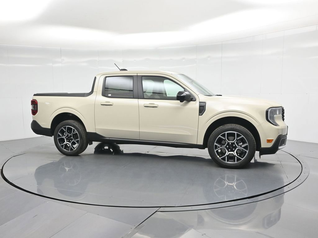 New 2025 Ford Maverick Lariat w/ 4K Tow Package image 24
