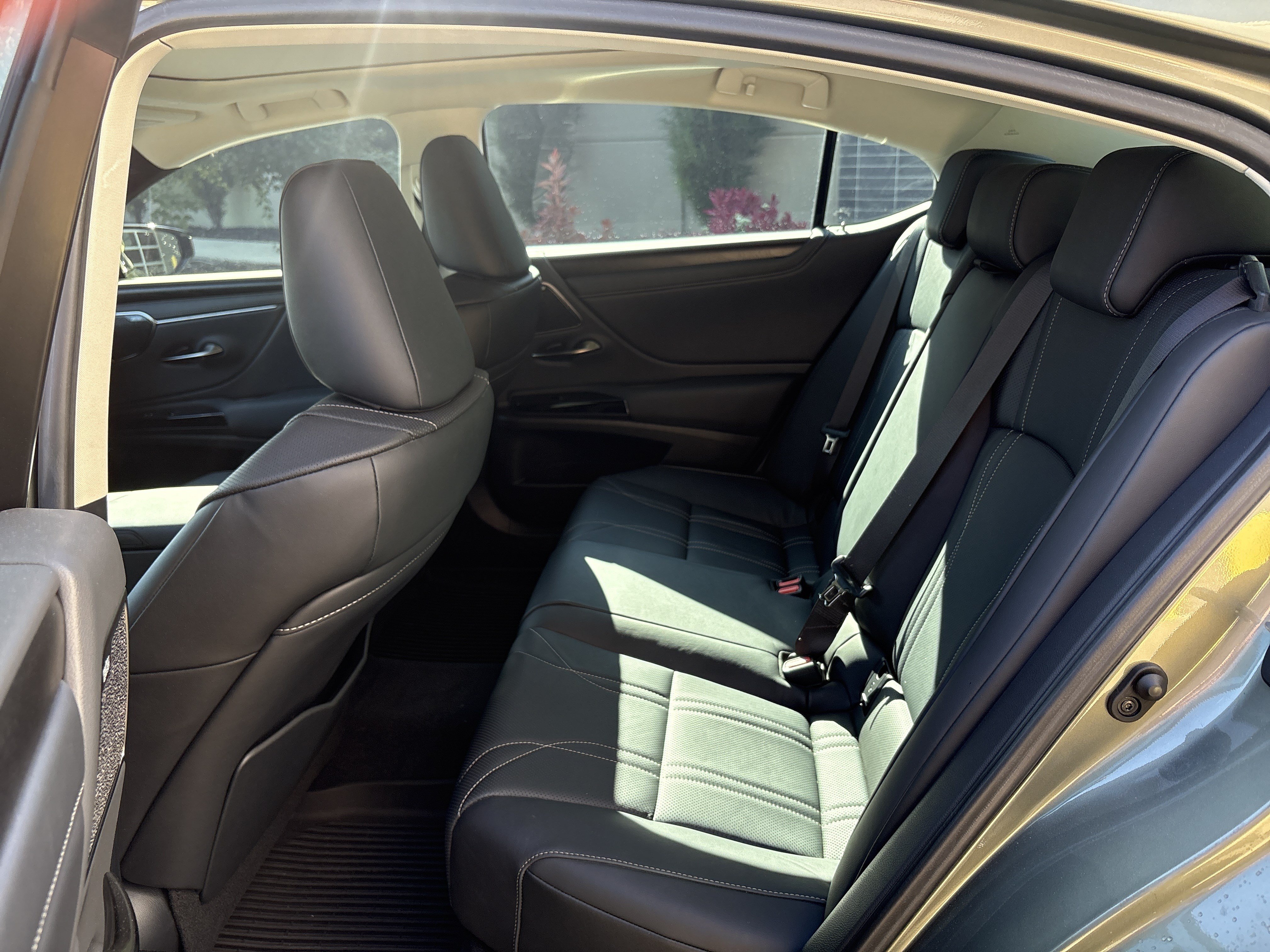 Certified 2025 Lexus ES 350 w/ Accessory Package (Z1) FWD image 20