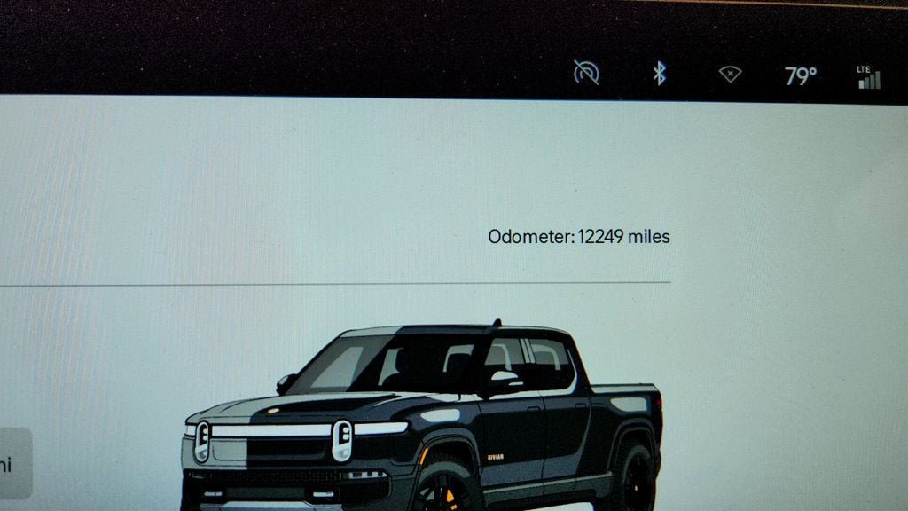 Used 2023 Rivian R1T Adventure AWD/4WD image 16