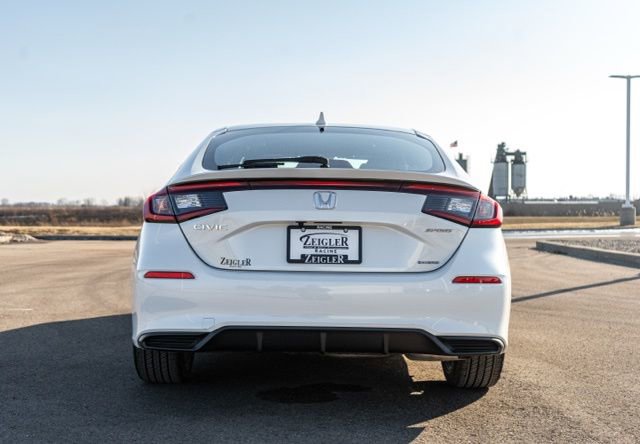 Used 2025 Honda Civic Sport image 5