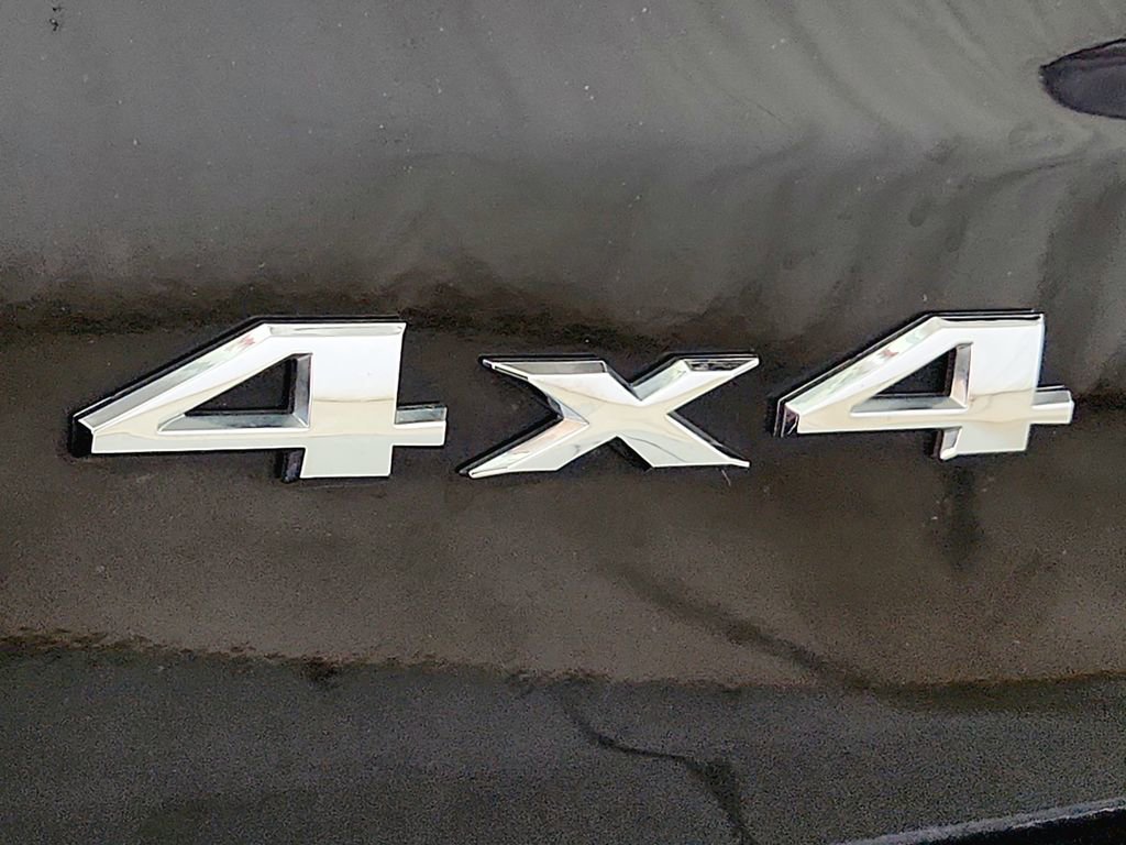 Used 2017 Jeep Grand Cherokee Limited w/ Luxury Group II AWD/4WD image 39