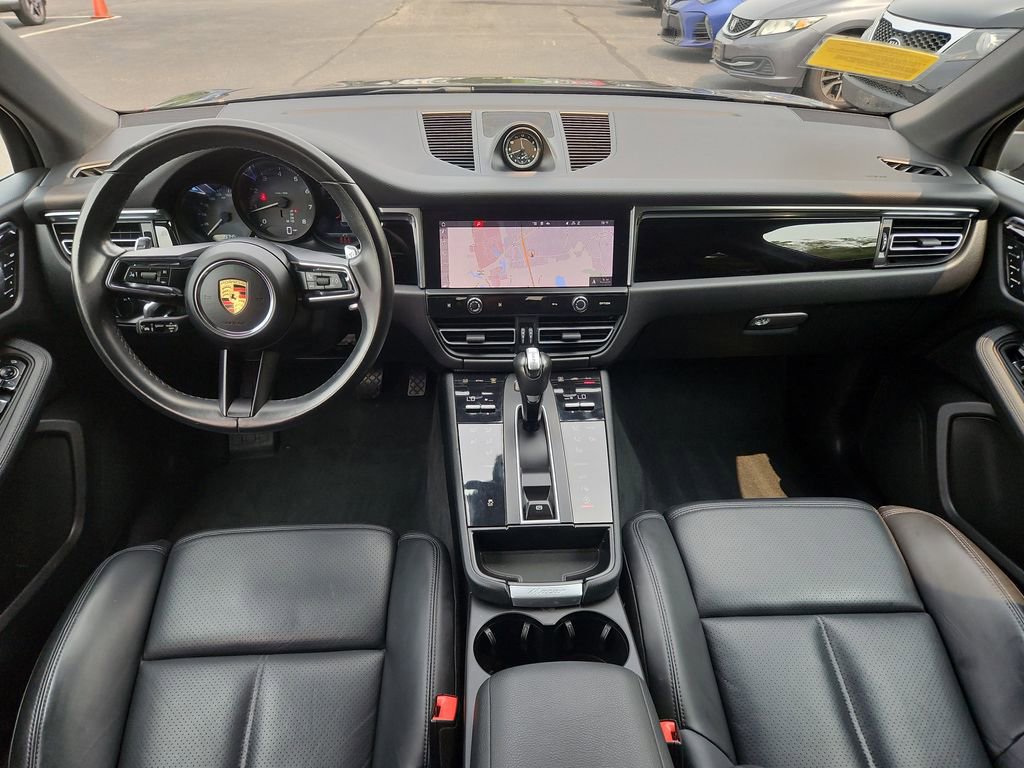 Used 2023 Porsche Macan image 7