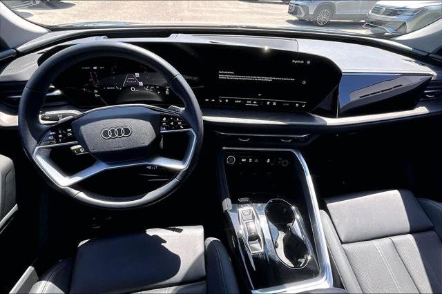 Certified 2025 Audi Q5 Premium Plus w/ Premium Plus AWD/4WD image 3