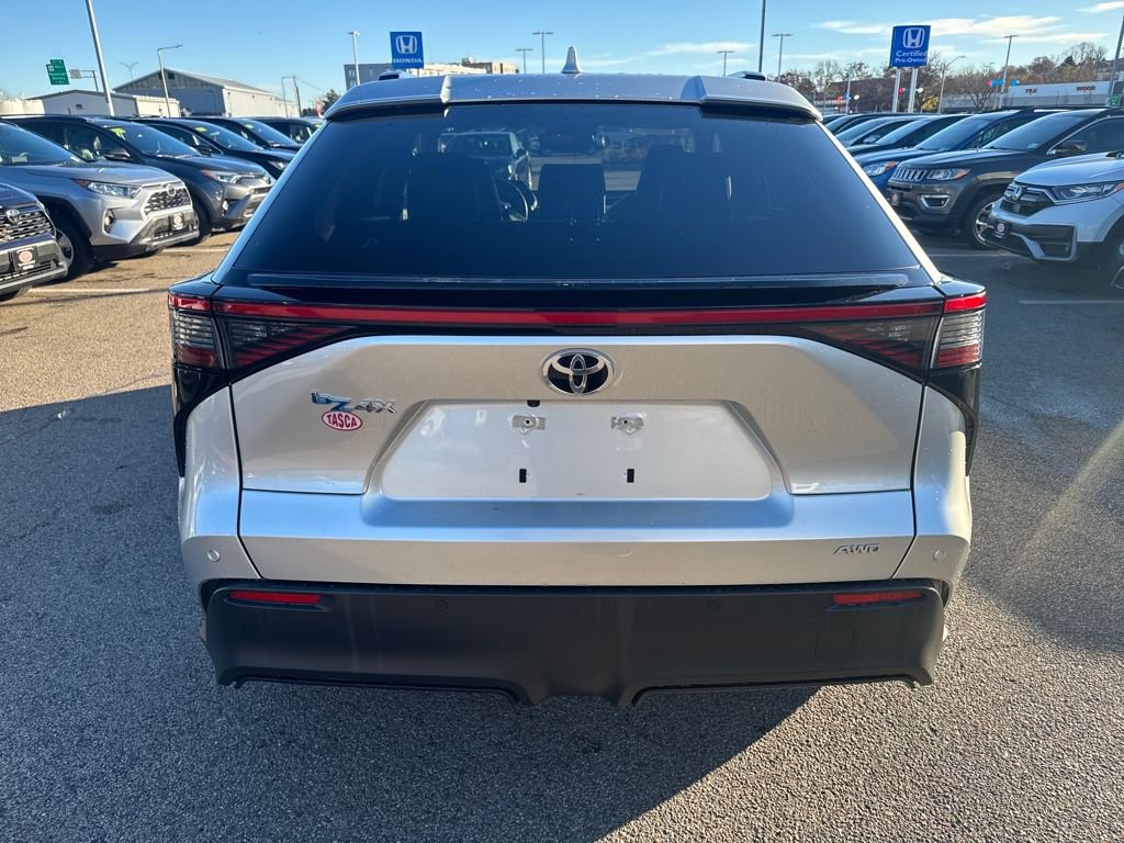 Used 2023 Toyota bZ4X XLE image 6