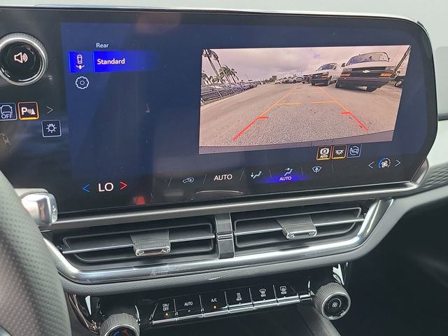 New 2026 Chevrolet Equinox EV LT image 32