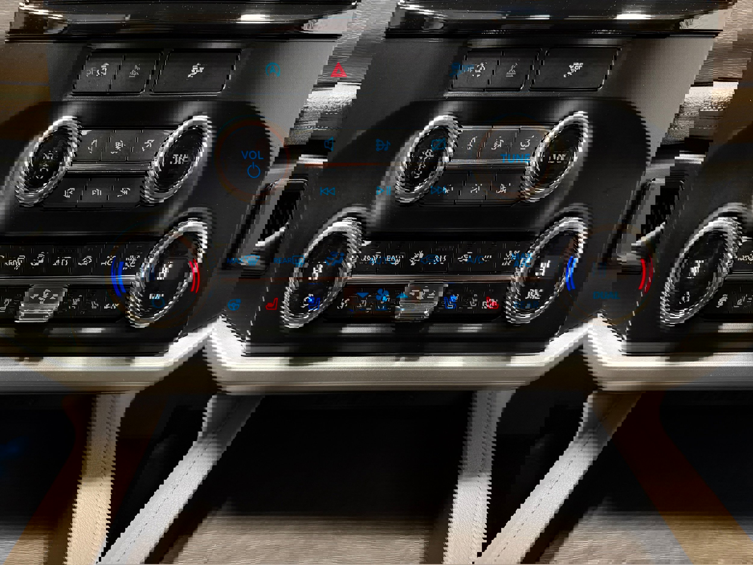 Certified 2024 Ford Expedition Max Limited image 25