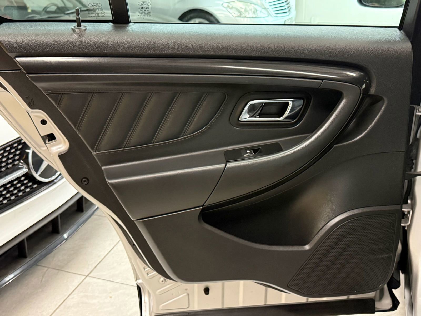 Used 2014 Ford Taurus SHO w/ Equipment Group 401A image 19