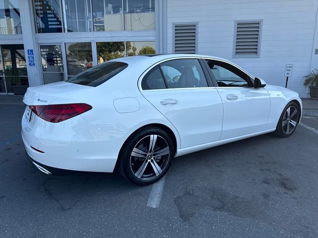 Used 2025 Mercedes-Benz C 300 4MATIC Sedan image 5