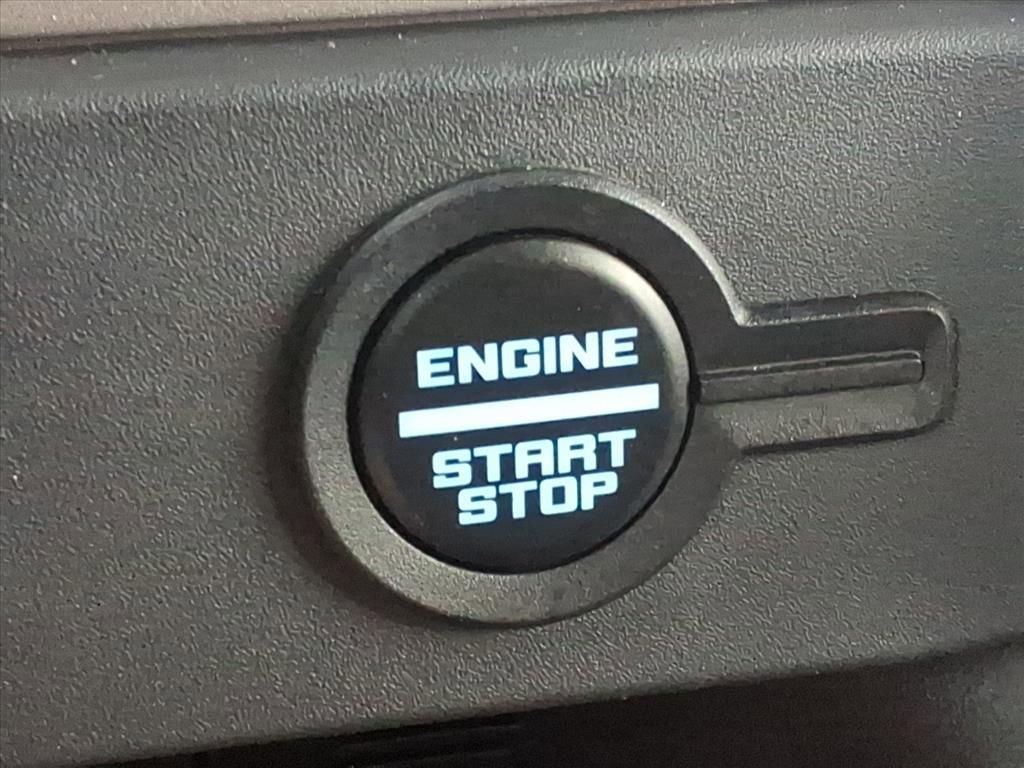 Used 2025 Ford Bronco Outer Banks image 27