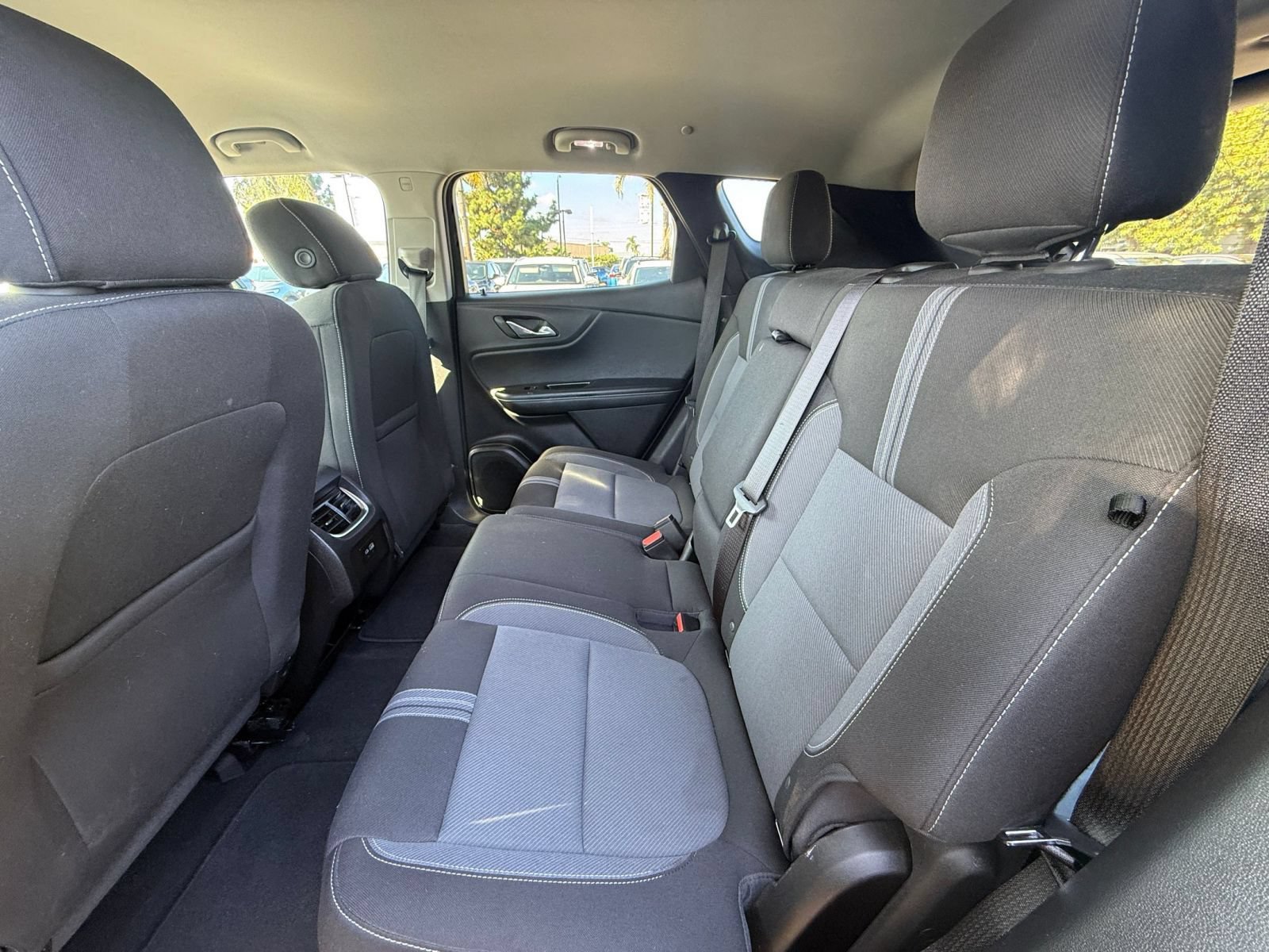 Used 2025 Chevrolet Blazer LT FWD image 22