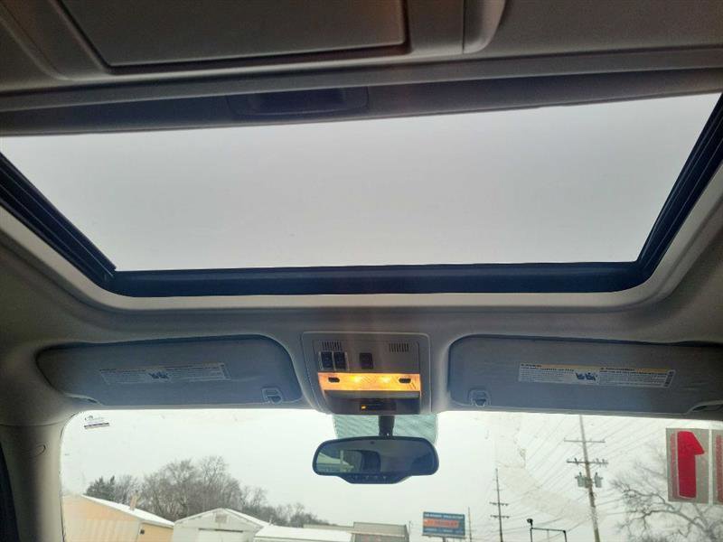 Used 2011 Chevrolet Suburban LTZ image 9