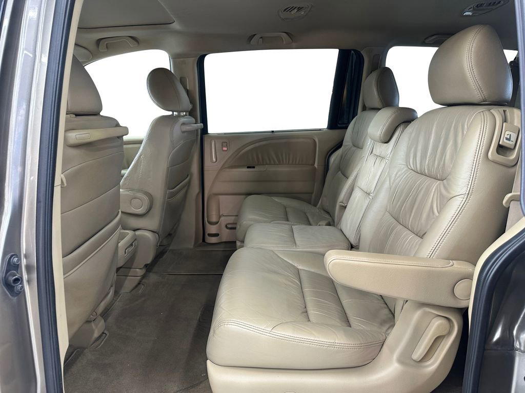 Used 2010 Honda Odyssey EX-L image 16