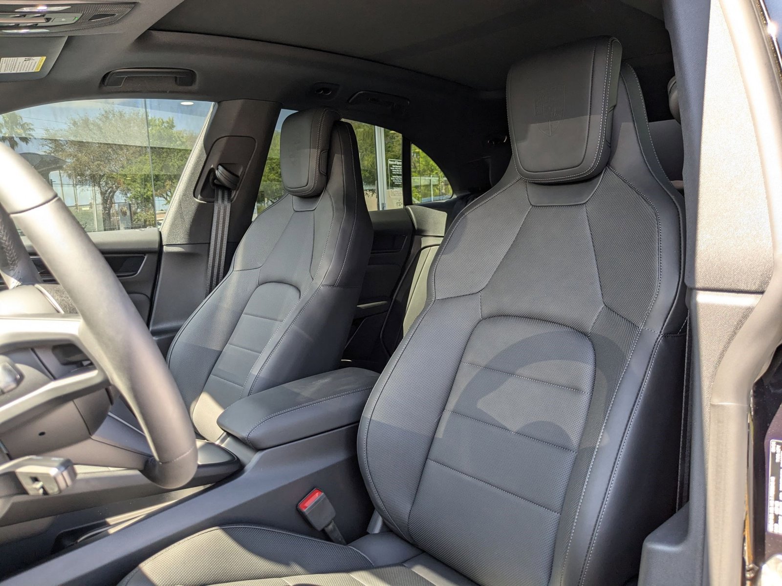 New 2024 Porsche Macan 4 Electric image 16