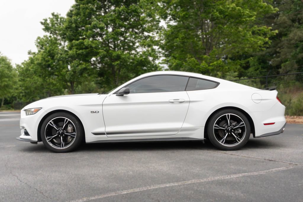Used 2016 Ford Mustang GT Premium w/ Equipment Group 401A RWD image 6