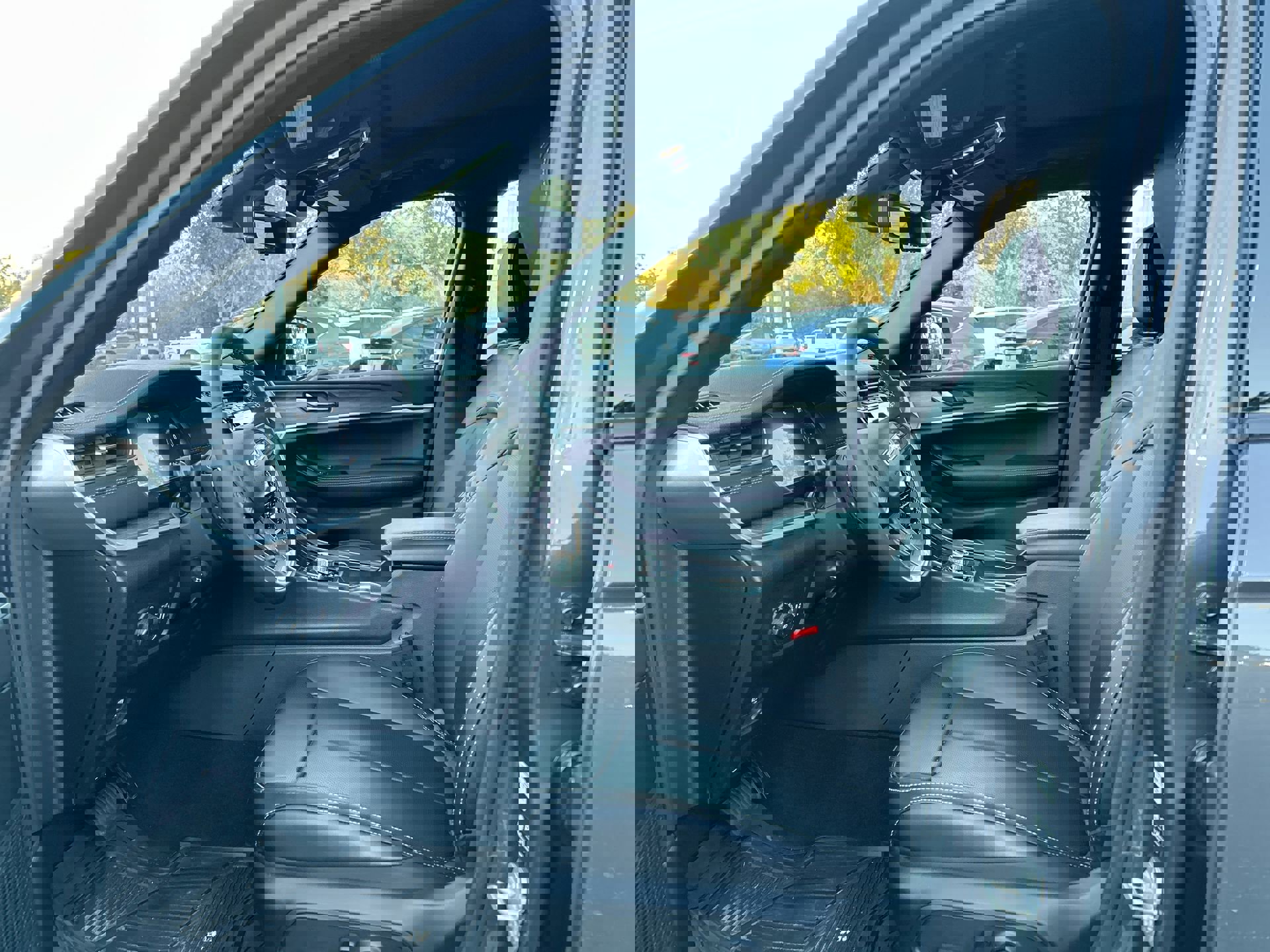 Used 2025 Jeep Grand Cherokee Limited image 16