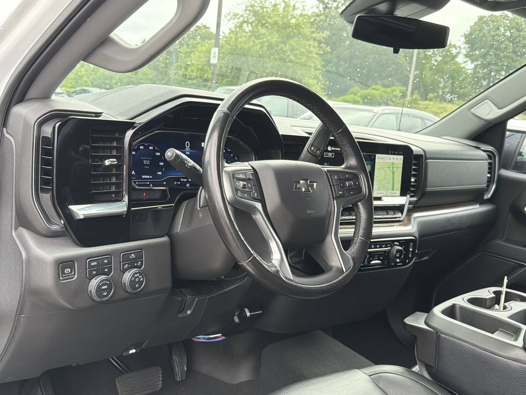Used 2022 Chevrolet Silverado 1500 RST AWD/4WD image 10