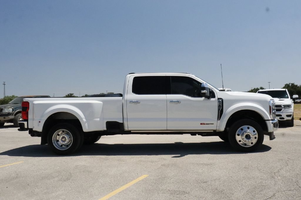 Used 2025 Ford F450 King Ranch w/ Chrome Package AWD/4WD image 29