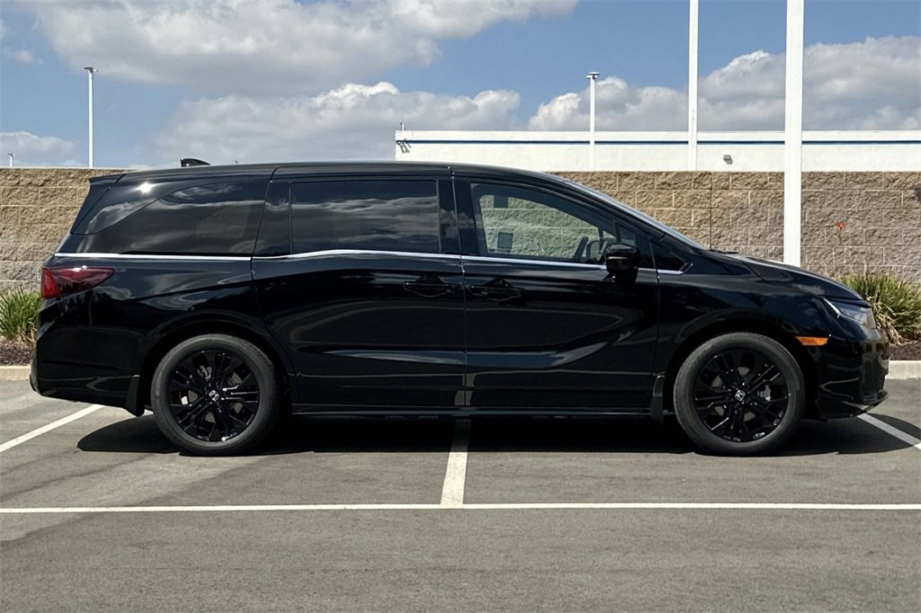 New 2026 Honda Odyssey Sport-L image 3