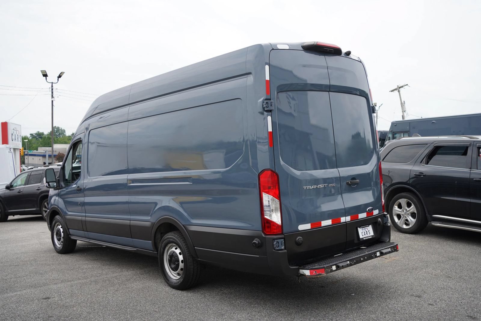 Used 2020 Ford Transit 250 148 High Roof Extended RWD image 4