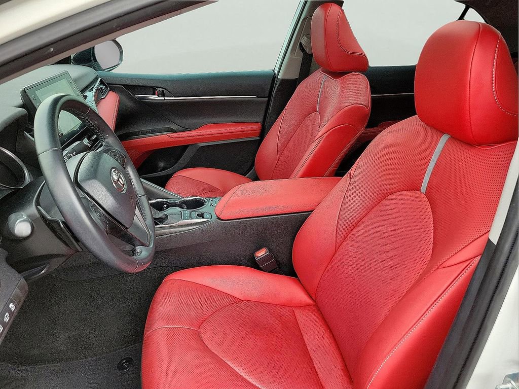 Used 2022 Toyota Camry XSE w/ Navigation Package image 14