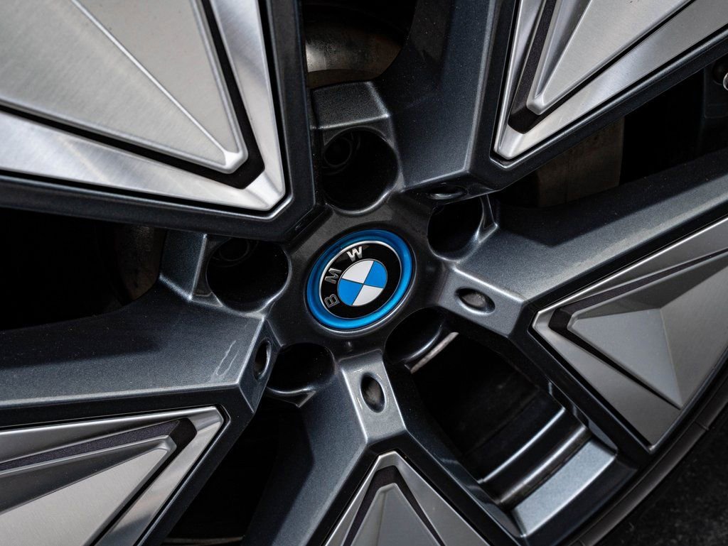 Used 2023 BMW i4 eDrive40 w/ Premium Package RWD image 8