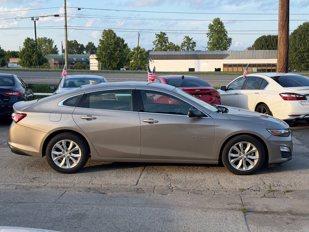 Used 2022 Chevrolet Malibu LT FWD image 4