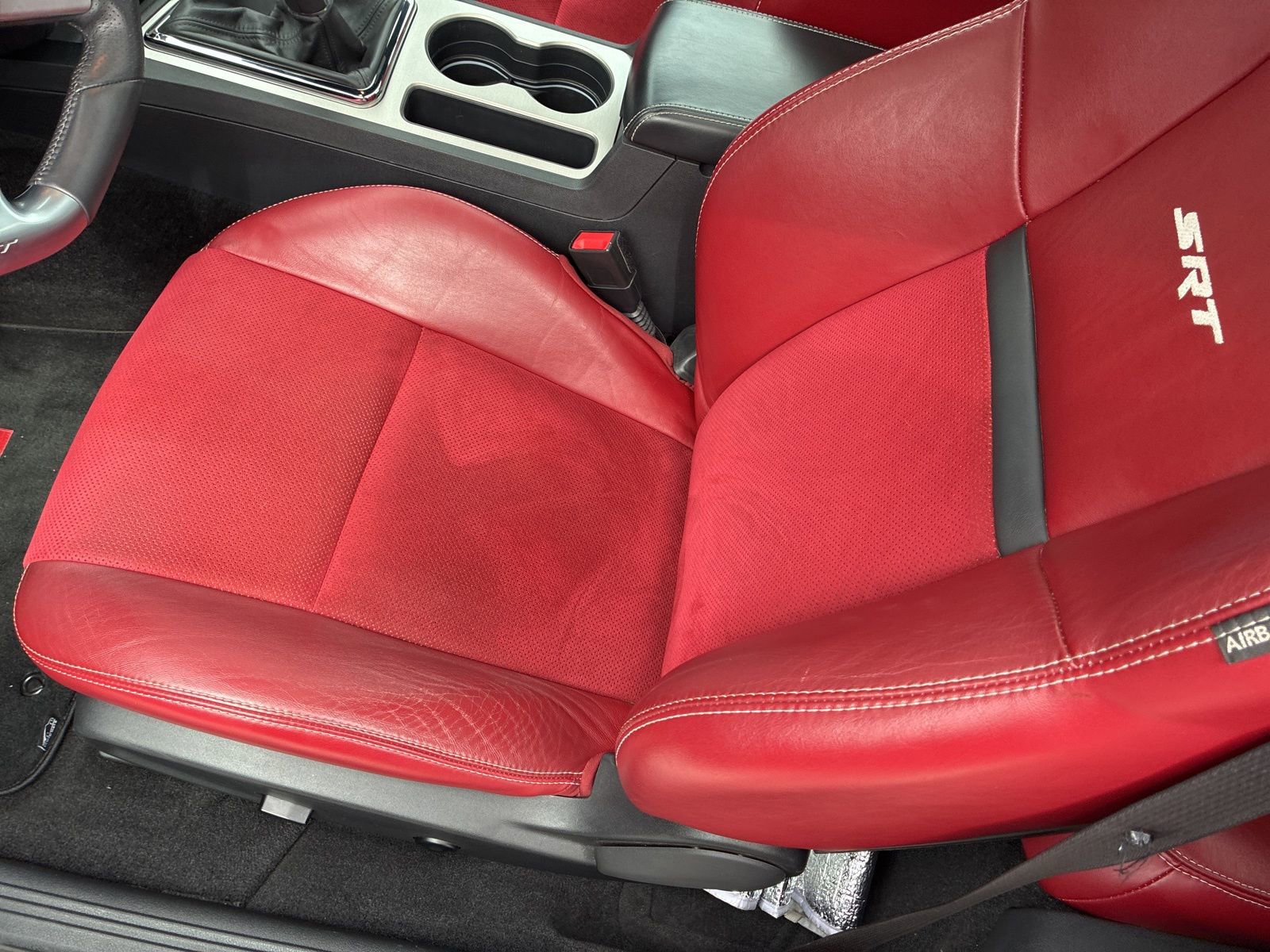 Used 2014 Dodge Challenger SRT8 w/ Harman/Kardon Audio Group image 9