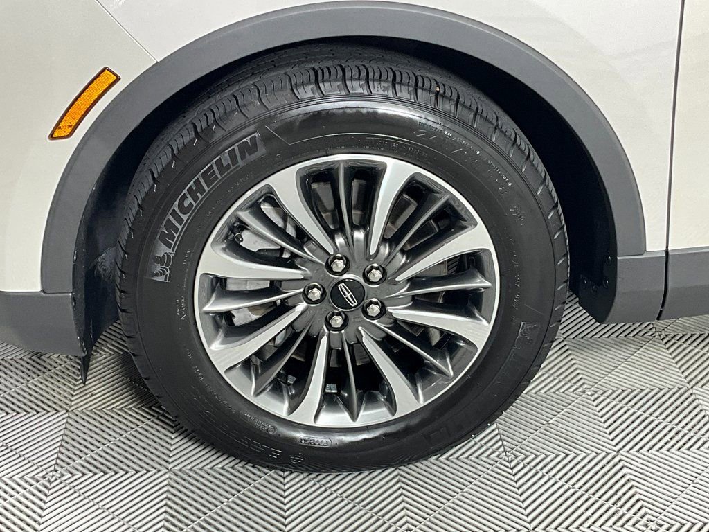 Certified 2023 Lincoln Nautilus Reserve image 29