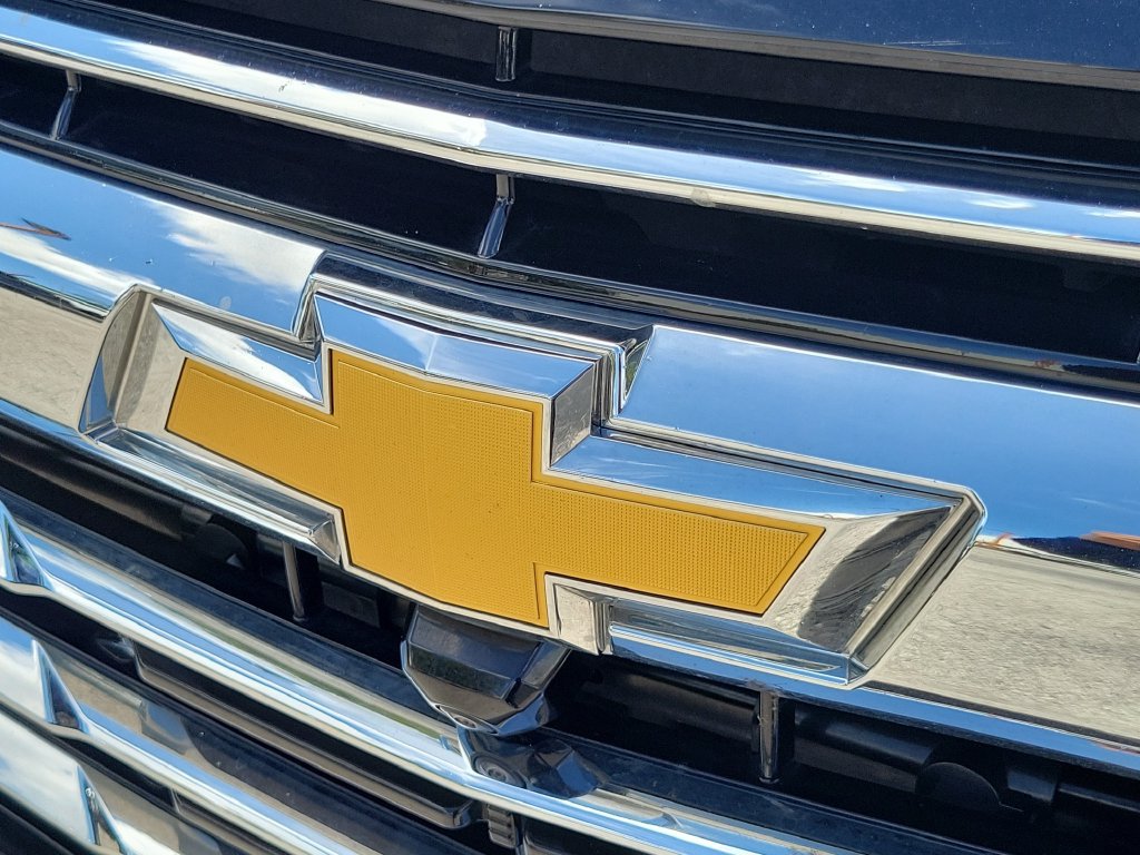 Used 2025 Chevrolet Tahoe LT RWD image 12