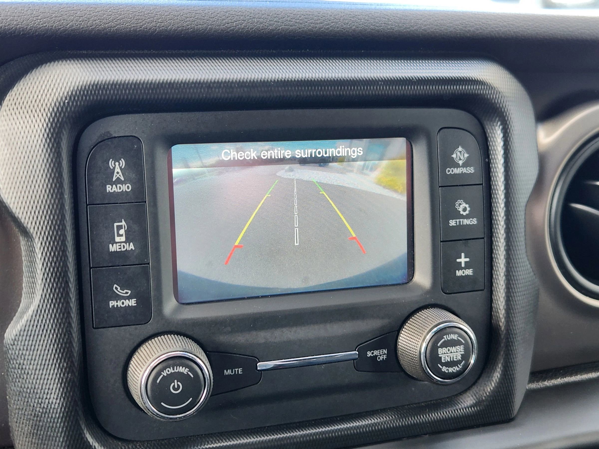 Used 2018 Jeep Wrangler Sport image 28