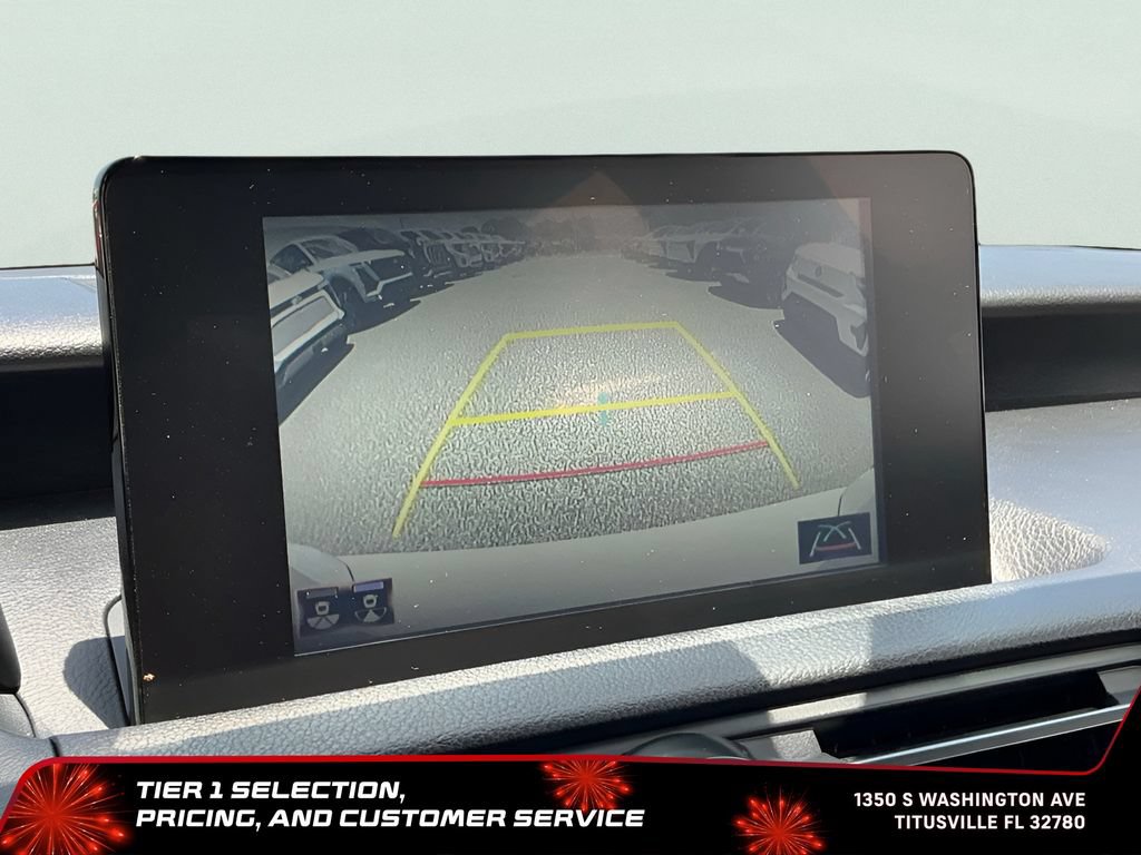 Used 2023 Lexus IS 300 w/ Comfort Package RWD image 17